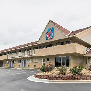 Motel 6-Overland Park, Ks